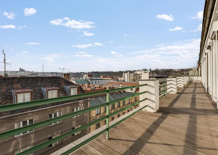 Skyline 127m With Terrace - Castle View