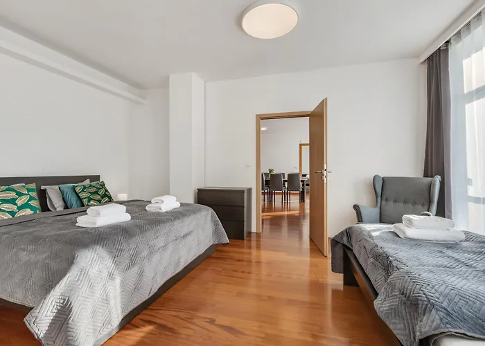 Апартаменты Skyline 127m With Terrace - Castle View