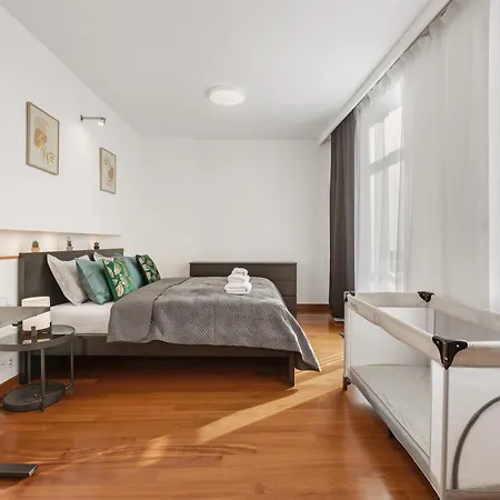 Skyline 127m With Terrace - Castle View