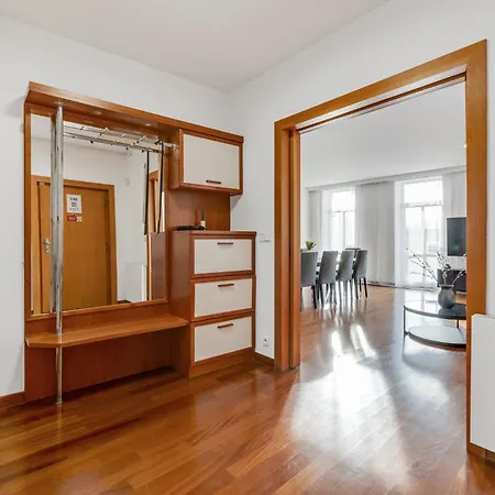 Apartmán Skyline 127m With Terrace - Castle View Praha