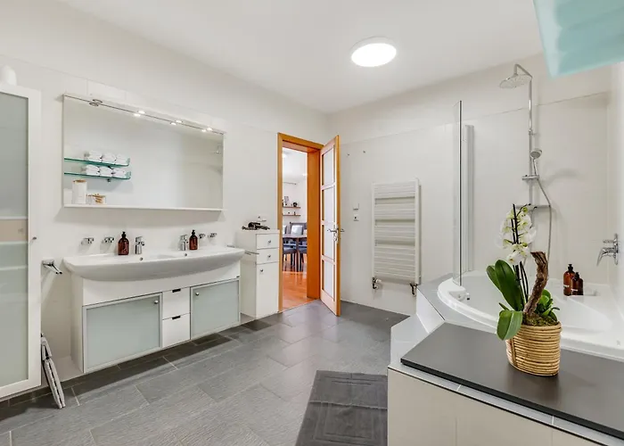 Skyline 127m With Terrace - Castle View Appartement